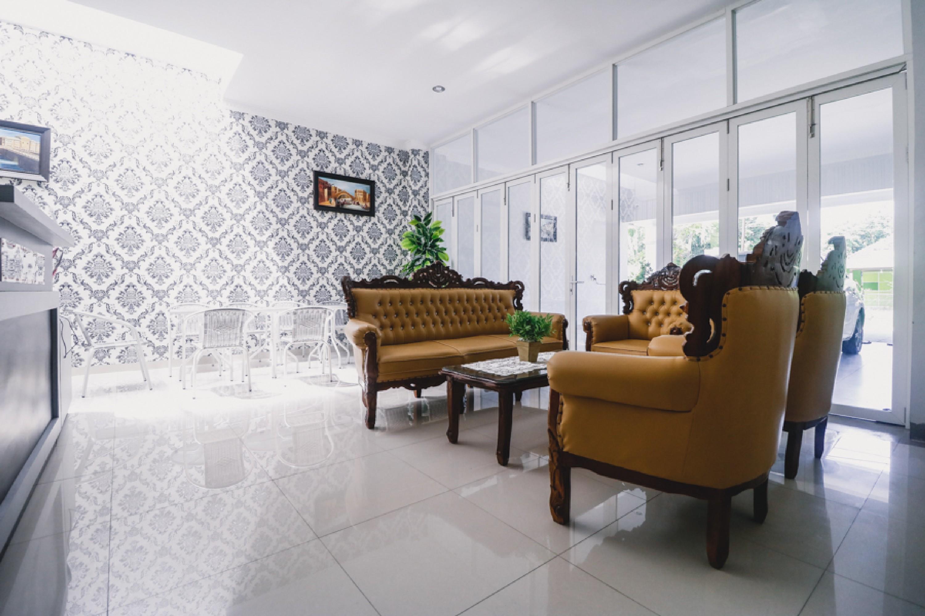 Reddoorz Near Hermes Place Polonia Medan Exterior photo